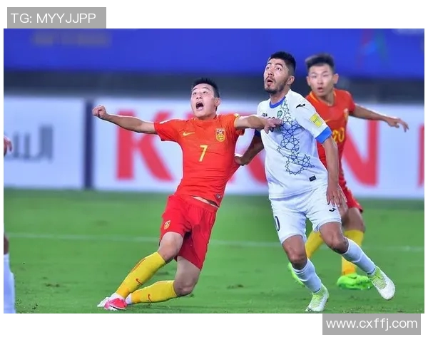 中国国家足球队迎战乌兹别克斯坦队全力争胜展现实力与团结精神 中国国家足球队迎战乌兹别克斯坦队全力争胜展现实力与团结精神